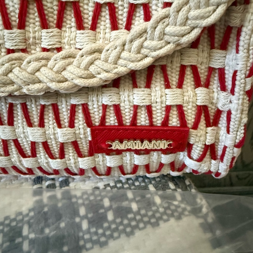 Handmade in Mexico! Bought in Mexico!Red and White Woven Clutch - Picture 3 of 13